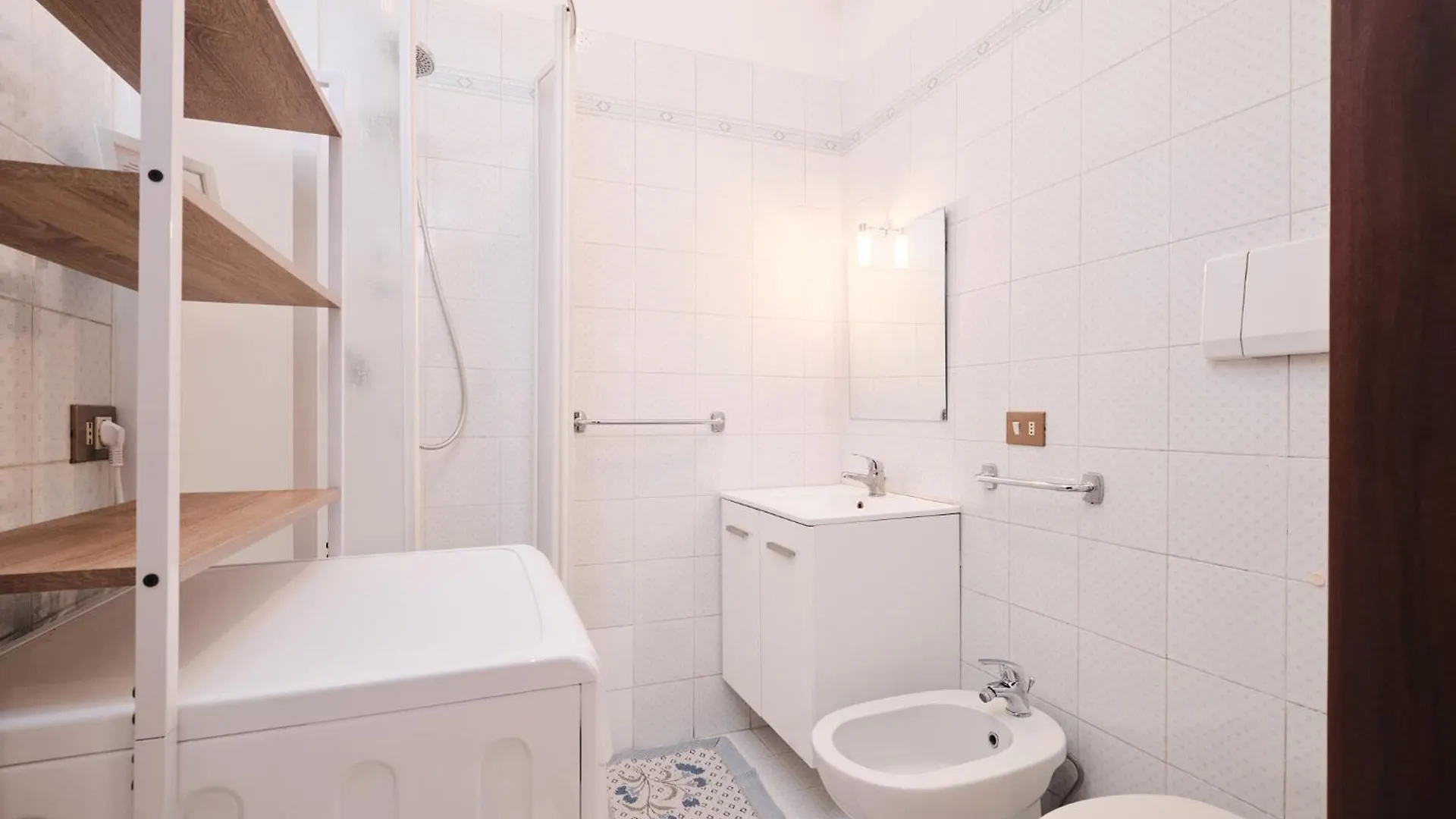 Parcheggio Gratuito, Wi-Fi -Netflix & Ac Apartment Rome 0*,